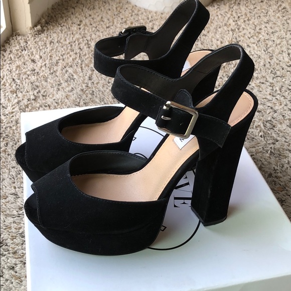 Steve Madden Jillyy Black Sued - Picture 3 of 6
